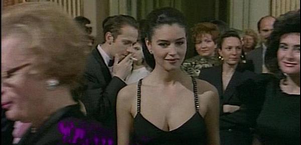  Monica Belluci (Italian actress) in La riffa (1991)